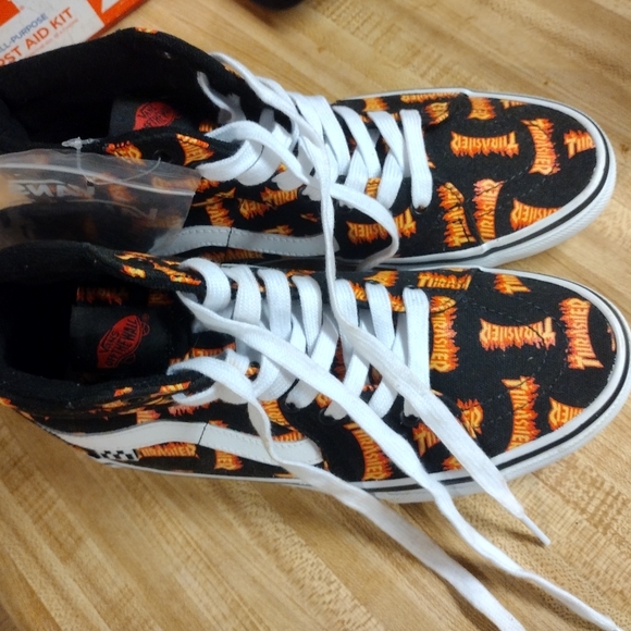 Van's Thrasher hi top - Picture 2 of 2